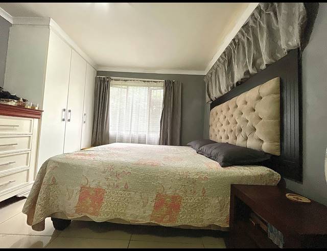 2 BEDROOM APARTMENT FOR SALE IN MONTCLAIR